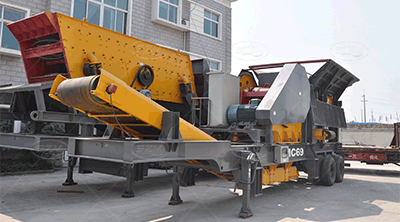 Jaw type mobile crushing station, can work directly on site.